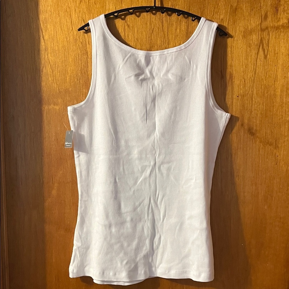 Woman’s Reitmans White Pineapple Graphic Tank Top Large - Picture 5 of 5